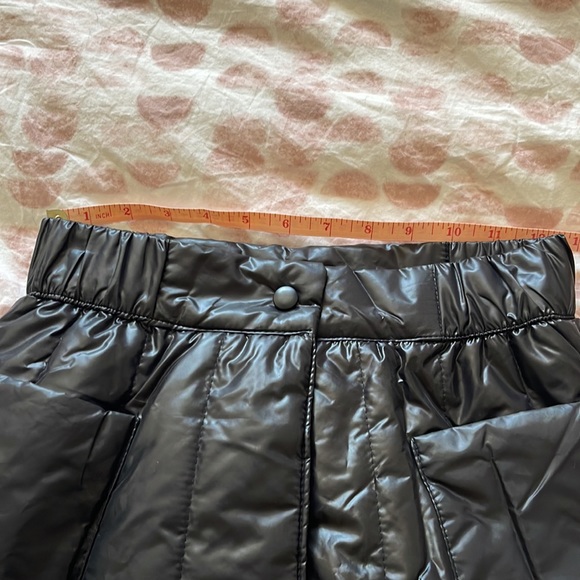 NWT Tide Queen black puffer quilted black snap front button skirt - Picture 2 of 3